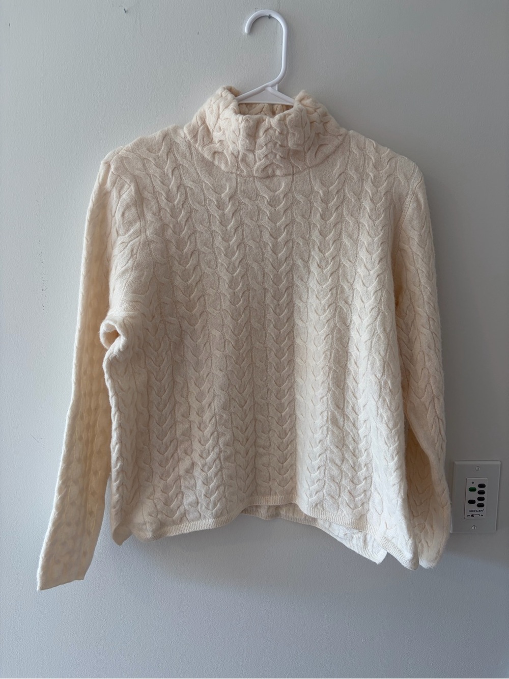 Garnet Hill 100% Cashmere Sweater